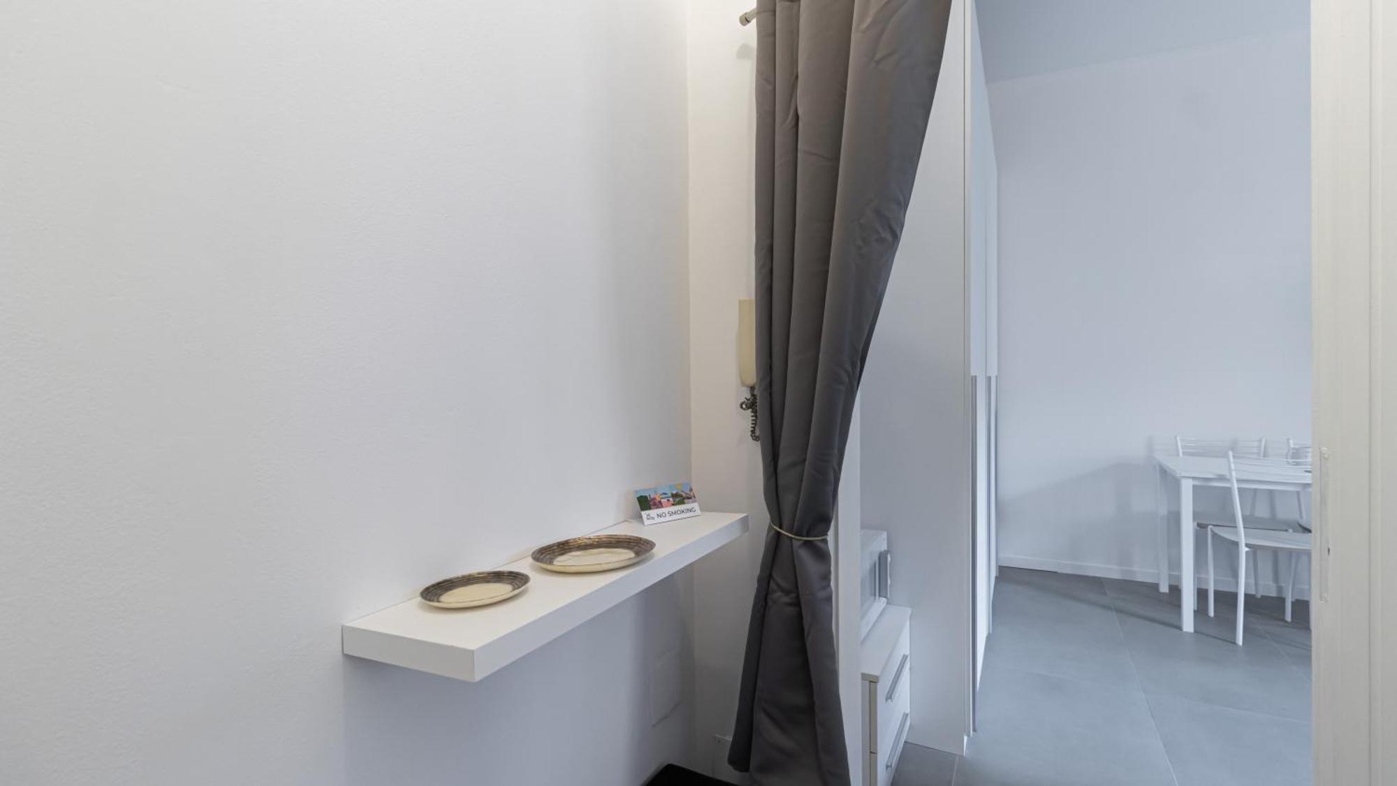 Italianway - Dall'ongaro 27 * Milan