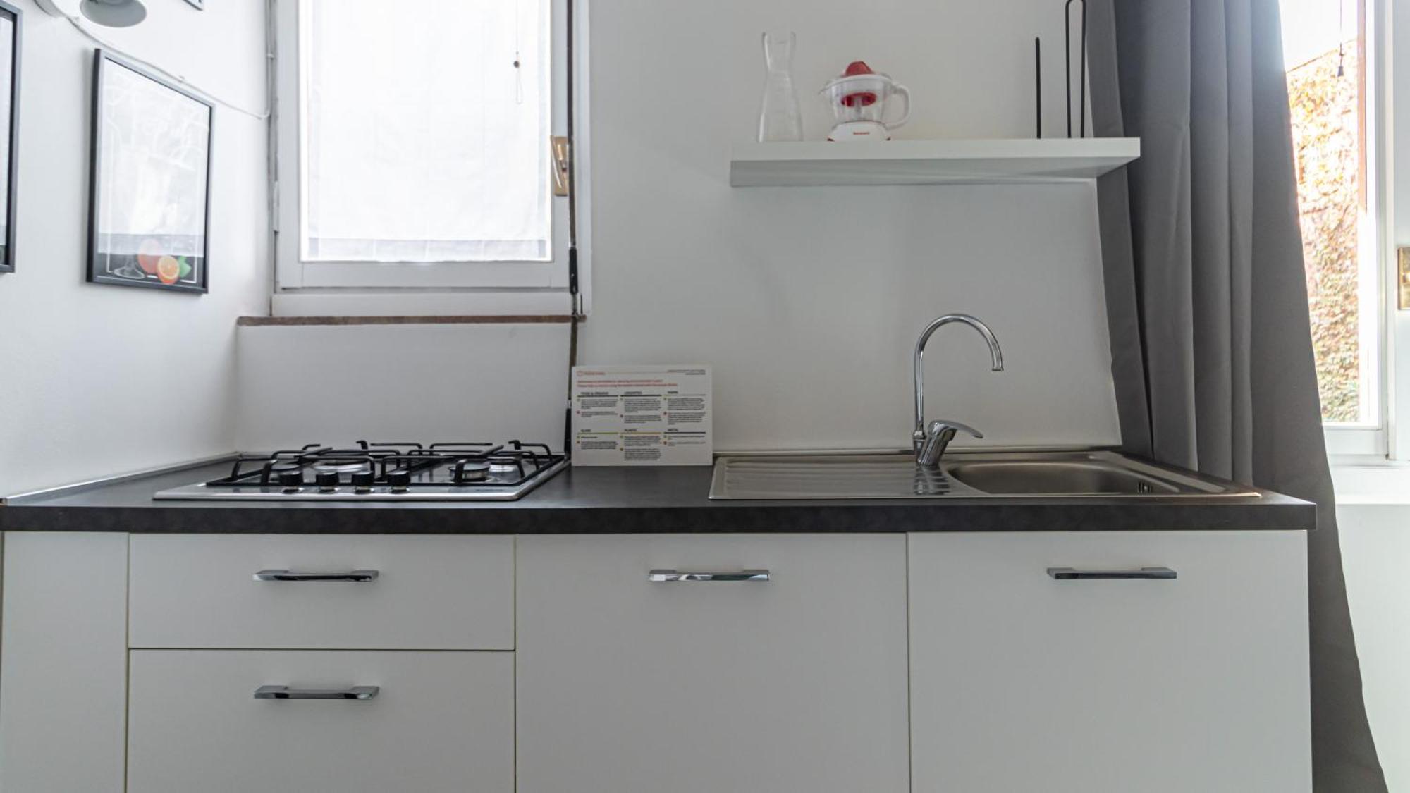 Italianway - Dall'ongaro 27 * Milan